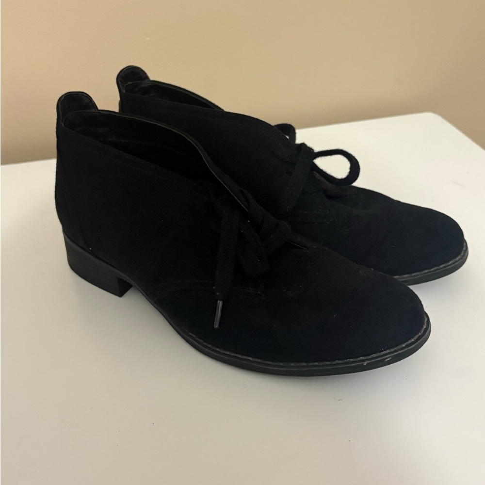 Tandy Black‎ Leather Shoes, Size 7